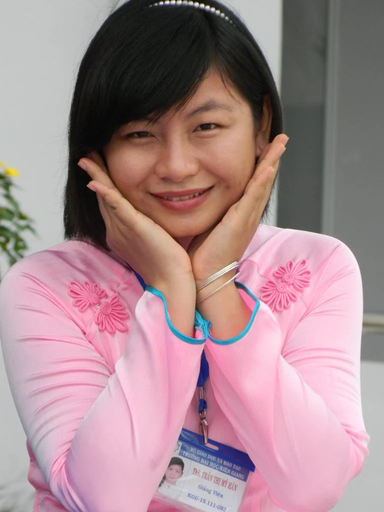 Love to teach Vietnamese language