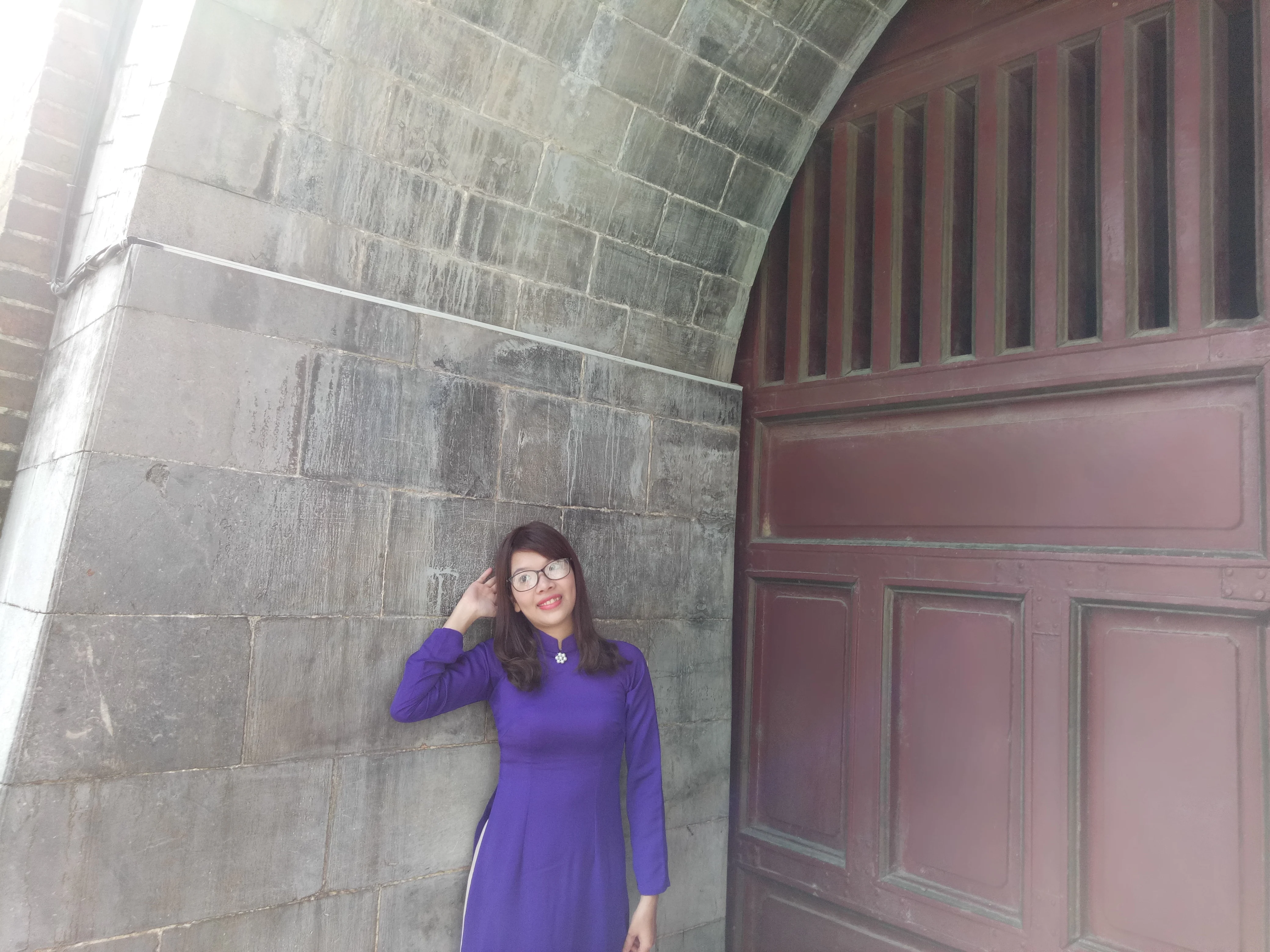 Graduated from Hue College of Education