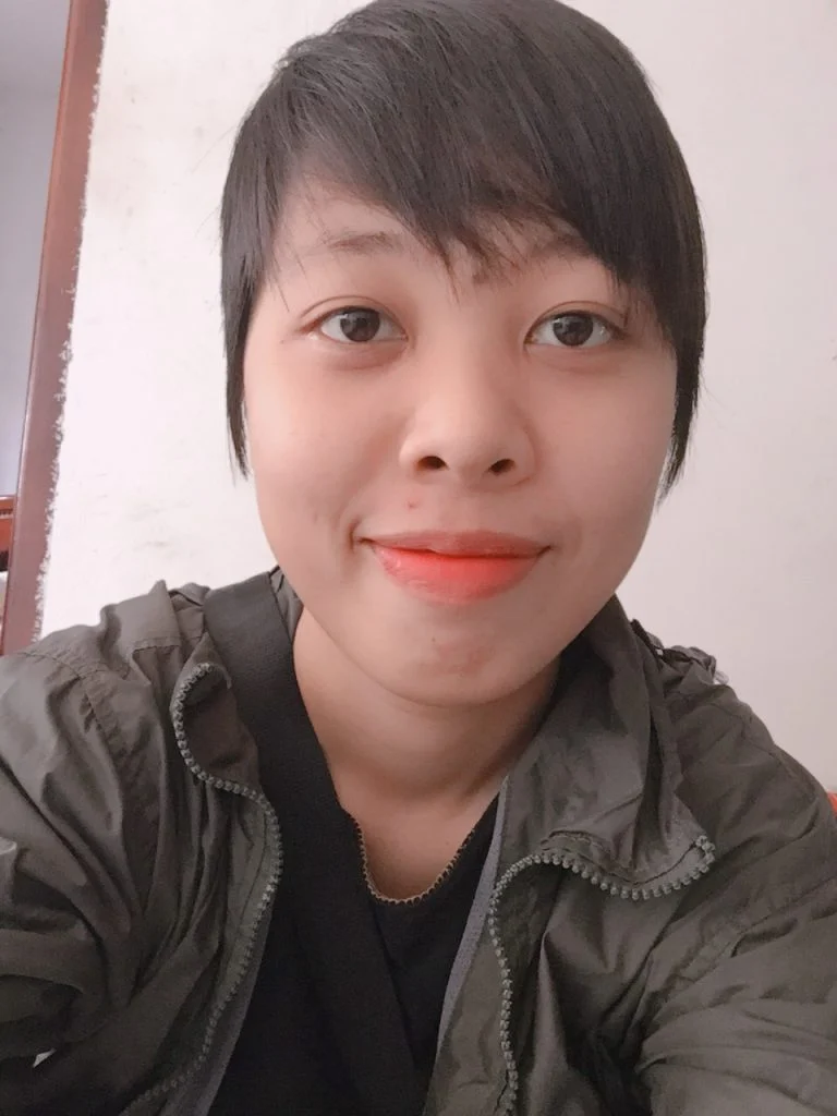 Giáo viên tiếng Pháp- giảng dạy nhập môn và trung cấp.